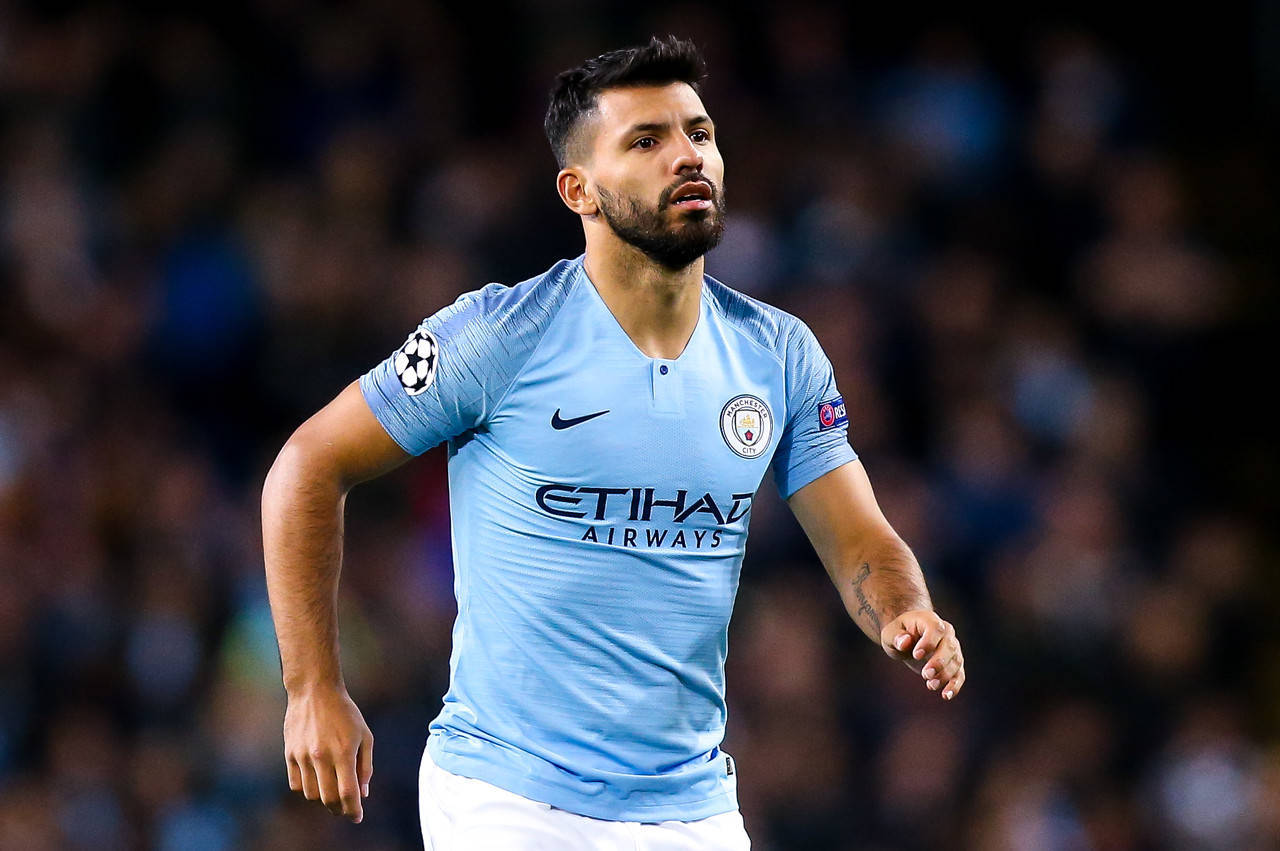 乐鱼体育下载-阿圭罗梅开二度曼城轻松战胜对手