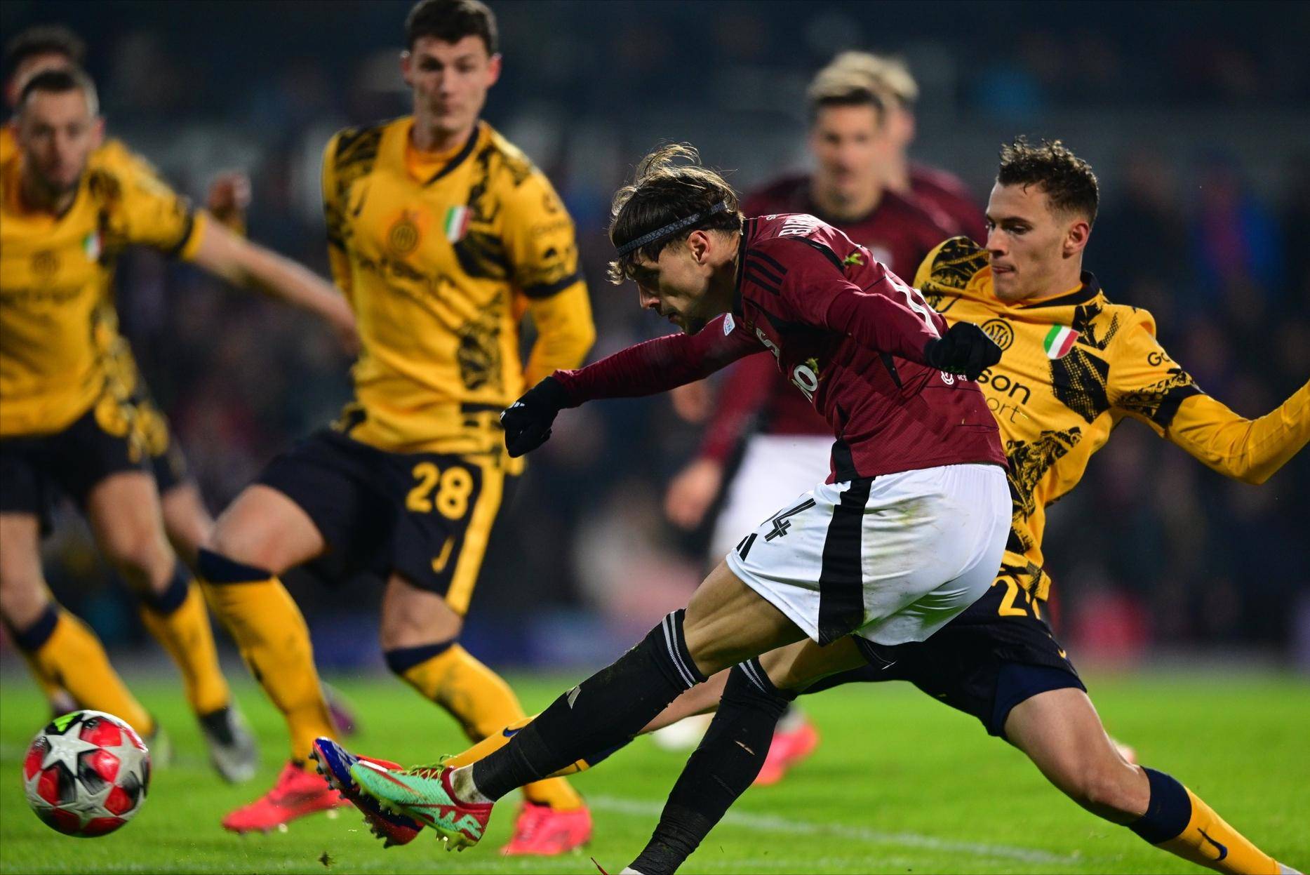 乐鱼体育在线登录-包含勒沃库森遭遇连败，欧冠前景渺茫的词条