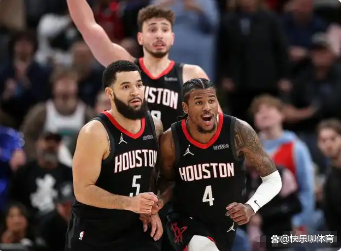 关于火箭队球员发挥出色，轻松战胜对手的信息